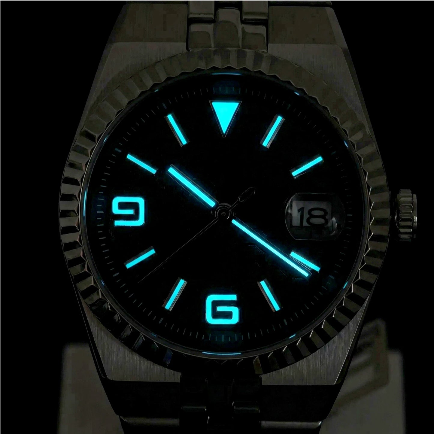 Custom Pilot Watch NH35 Automatic Mechanical Men Watch Sapphire Crystal Luminous 100M Water Resistant Cushion Case Dive Watch