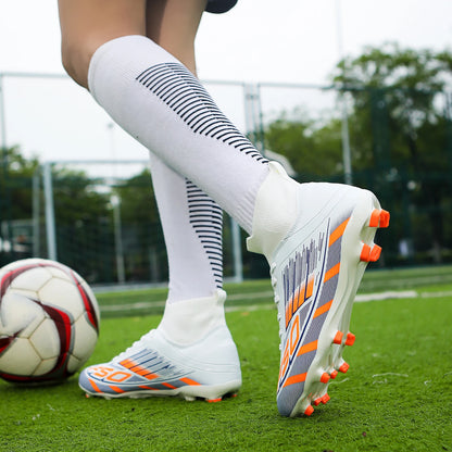 Nouvelles chaussures de football professionnelles pour hommes TF/FG, chaussures de football pour garçons, chaussures de sport unisexes à cheville haute, antidérapantes, confortables
