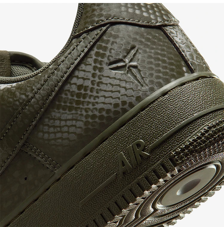 Nike Authentic Autumn Style Men's Snake Skin Pattern Low-Top Wear-Resistant Sneakers IB0018-301