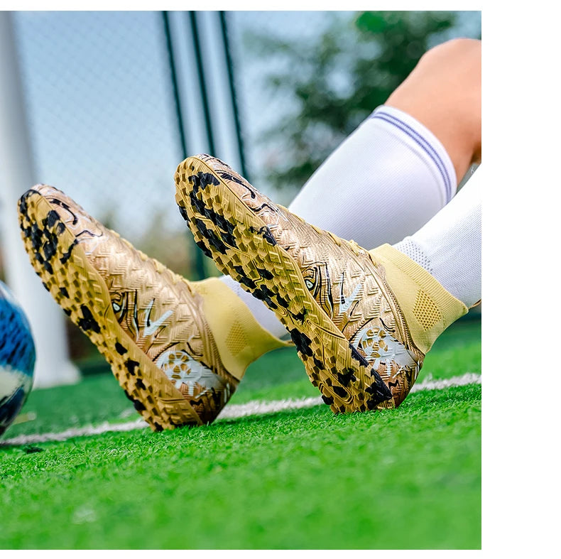 New Men Professional Soccer Shoes Non-slip Football Boots Unisex Breathable Futsal Sports New Cleats Drop Shipping Ultralight