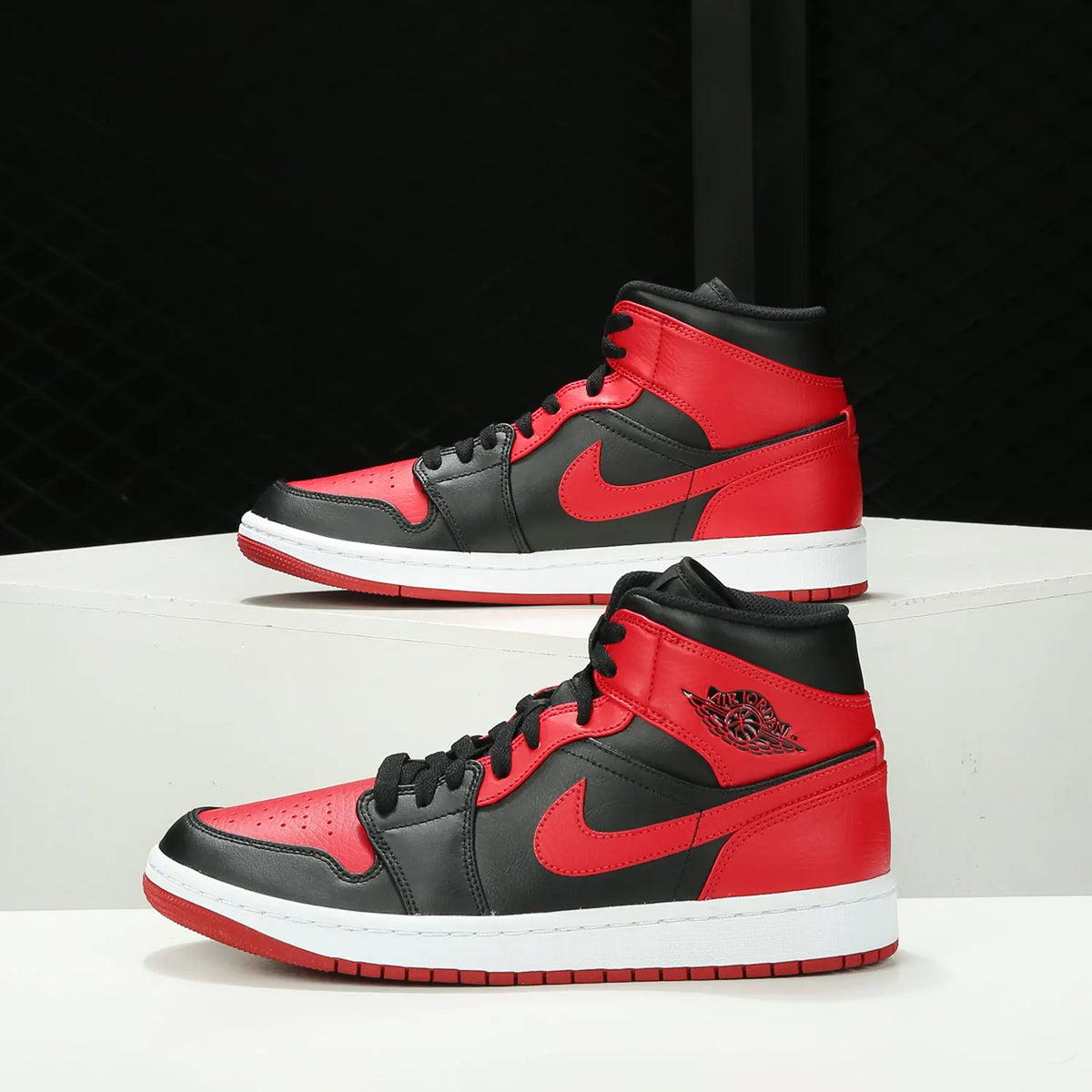 Baskets de sport classiques et décontractées Nike Authentic AIR JORDAN 1 pour homme 554724-074