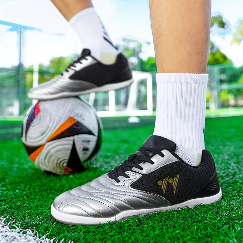 Nouvelles Chaussures de Football Montantes pour Hommes de Haute Qualité – Crampons Antidérapants pour Gazon et Futsal, Idéales pour Matchs en Salle et Sports de Plein Air – Meilleures Ventes
