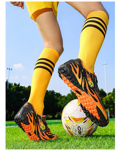 Chaussures de football professionnelles pour hommes, chaussures de sport pour jeunes, avec soutien de la cheville, crampons pour le football, chaussures de sport pour matchs en extérieur et entraînements, antidérapantes et