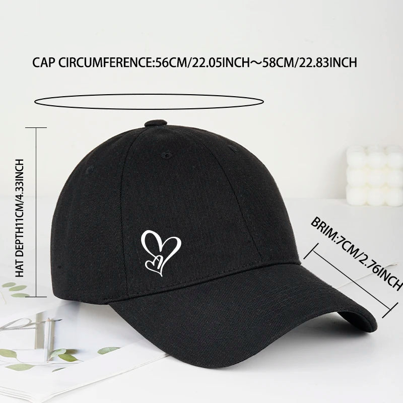 Gorra de béisbol minimalista con estampado de dos corazones, para mujer y hombre, suave y ajustable, estilo «dad hat», informal, con temática romántica, para el sol