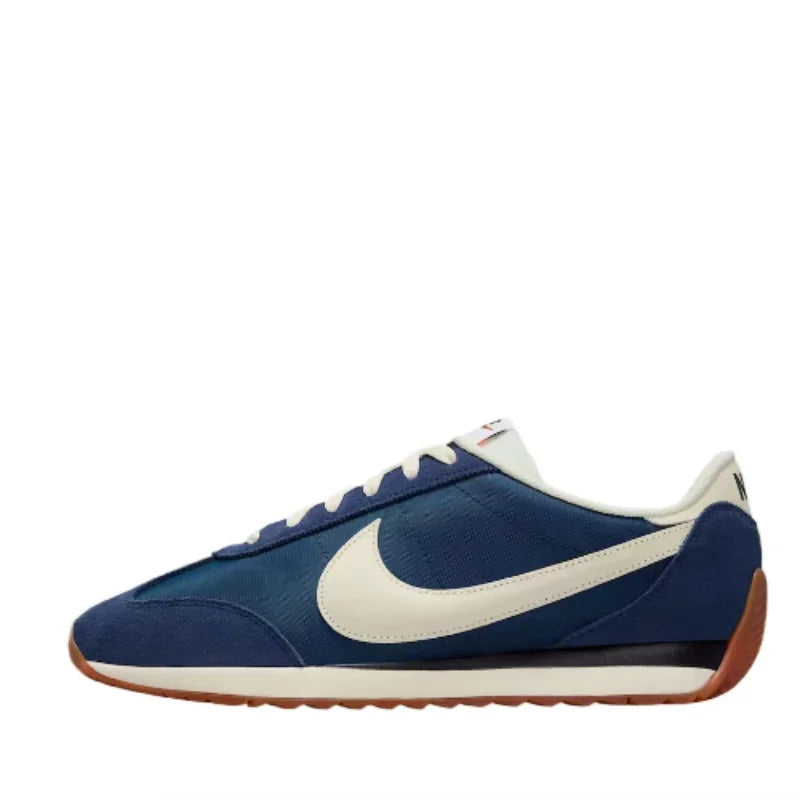 Nike Pacific : chaussures de ville basses pour femmes, confortables, polyvalentes, souples, légères et amortissantes, idéales pour les trajets quotidiens et les tenues décontractées HM4771-104