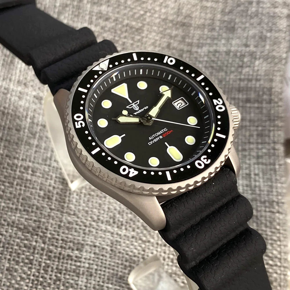 Titanium Diver NH35A Black Automatic 200M Men Watch Sapphire Glass 3.8 o'clock Date Rubber Black Ceramic Bezel