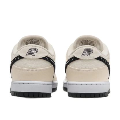 Nike Dunk SB: Stylish, minimalist, trendy, lightweight, versatile sneakers for comfortable daily wear and commuting FD2627-200