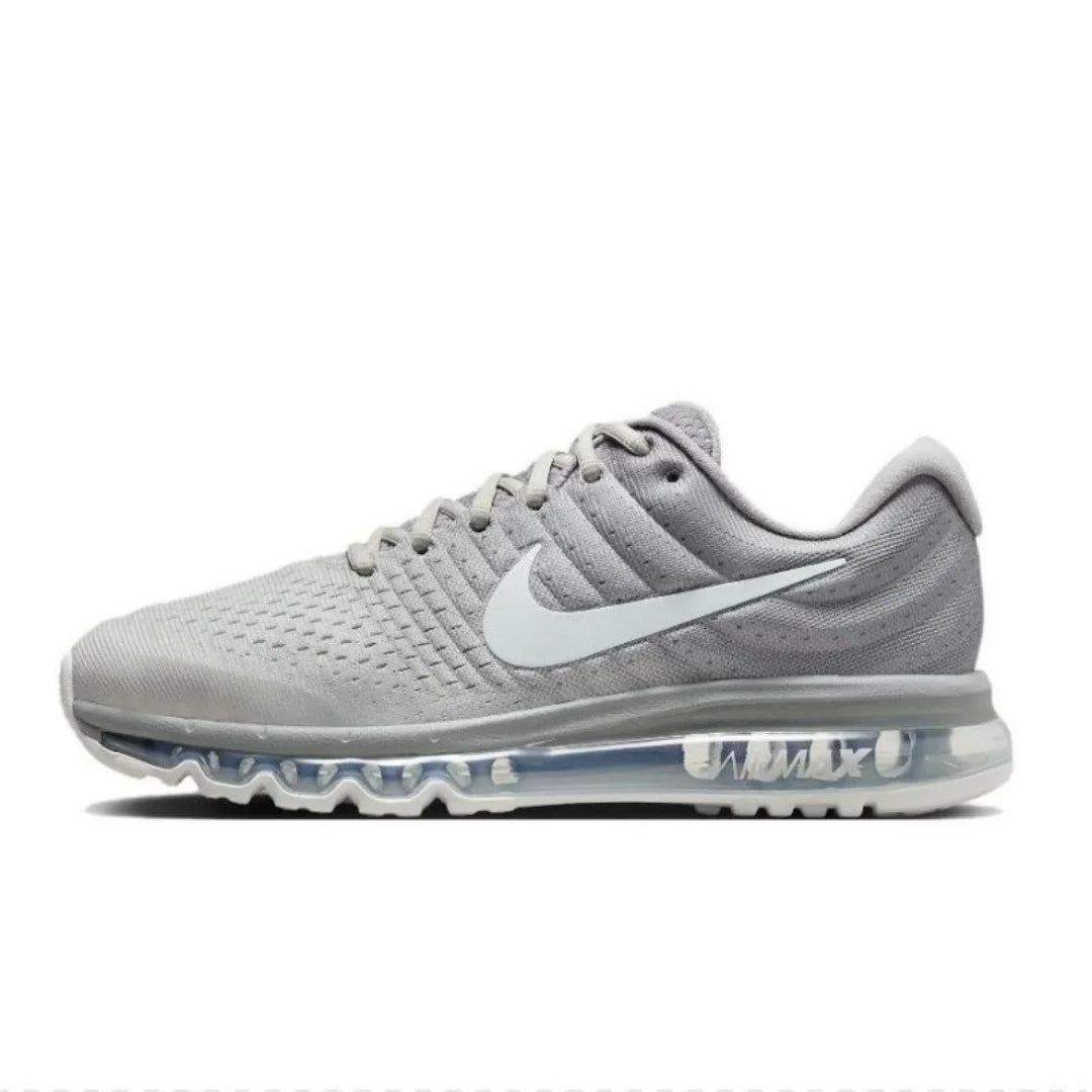Nuova serie Air Max di Nike: scarpe casual leggere, resistenti e antiusura con ammortizzazione ad aria su tutta la lunghezza, dal design accattivante 849559-005