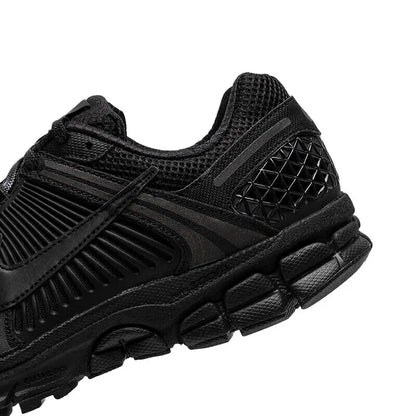 Oryginalne męskie buty do biegania NIKE ZOOM VOMERO 5