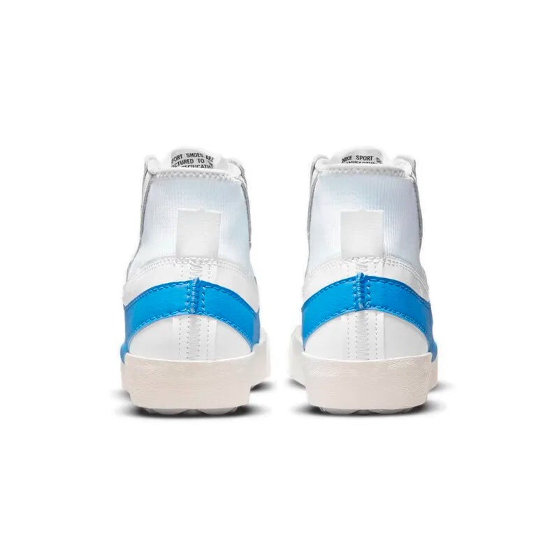 Nike Blazer Unisex Retro-Freizeitsneaker im klassischen Retro-Stil mit bequemer Dämpfung DD3111-103