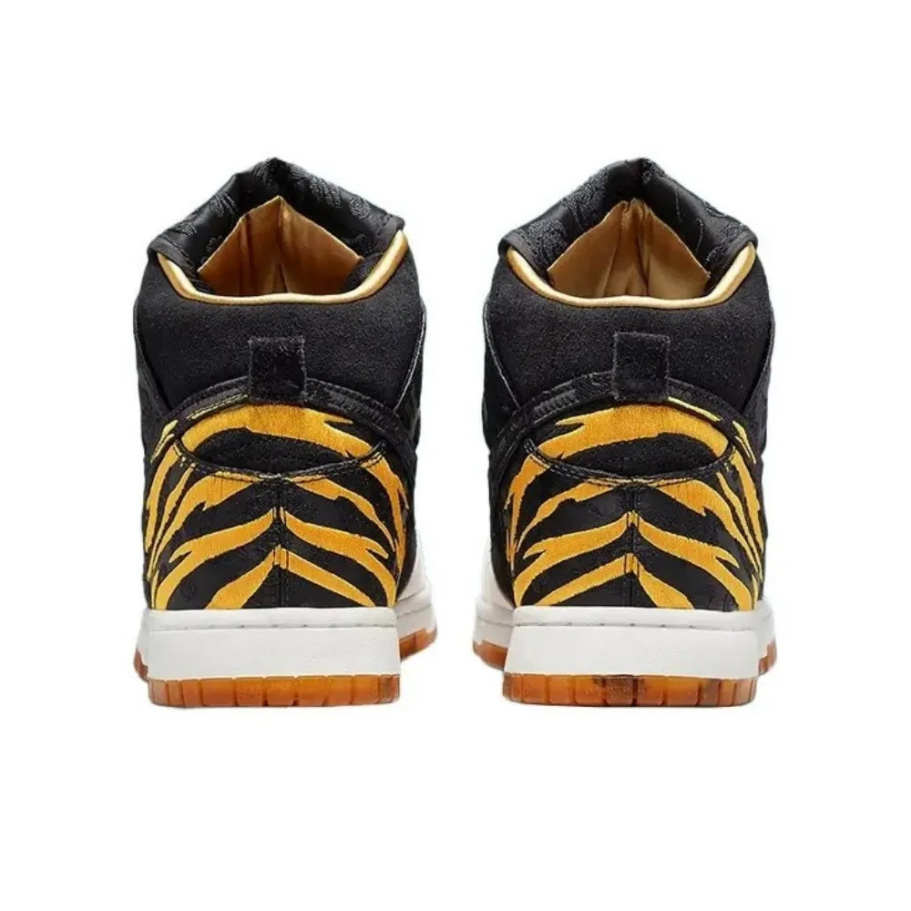 Nike Dunk SP “Varsity Purple” High-Top Skate Shoes Stylish Comfortable Slip-Resistant Durable Unisex Casual Shoes DC5382-100