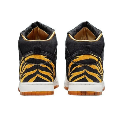 Nike Dunk SP “Varsity Purple” High-Top Skate Shoes Stylish Comfortable Slip-Resistant Durable Unisex Casual Shoes DC5382-100