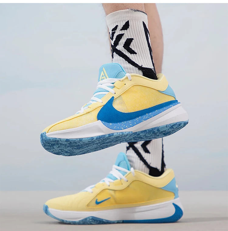 Scarpe da basket da uomo Nike Authentic ZOOM FREAK 5 EP DX4996-700