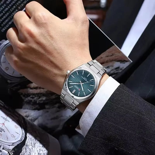 CURREN 8439 Men’s Watch – A leading brand model, luxury and professional style, water-resistant, stainless steel, military-style, with a quartz movement.