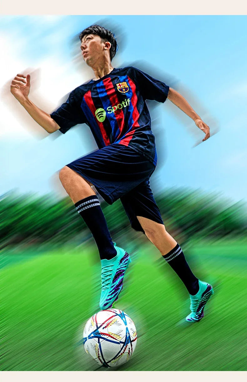 Chaussures de football pour homme, chaussures de sport, chaussures de match unisexes, crampons ultralégers, confortables, antidérapantes, pour l'extérieur, pour adultes, pour gazon, de haute qualité
