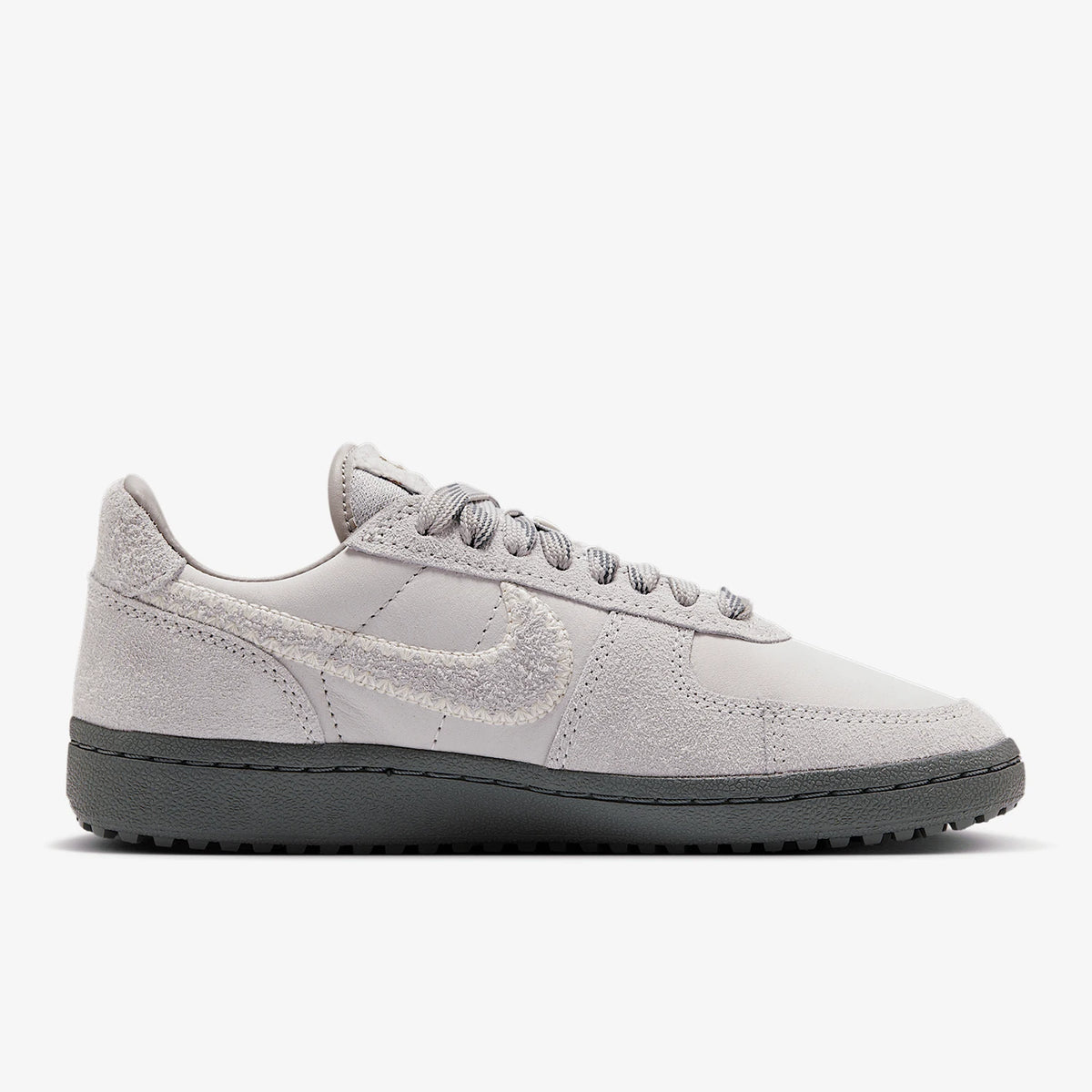 Chaussures de sport tendance pour femme Nike Official FIELD GENERAL HV5994-001