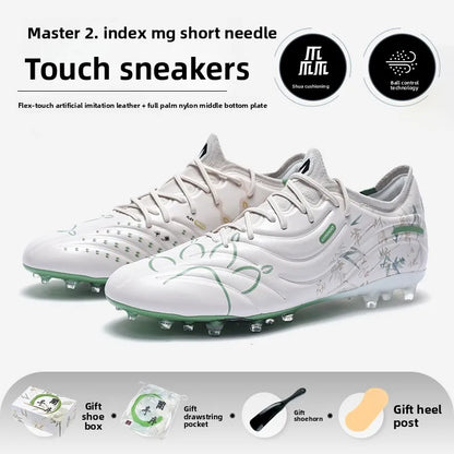 Kelme – buty piłkarskie dla dorosłych Mg Short Nail – męskie buty treningowe do piłki nożnej – profesjonalne buty do rozgrywek na trawie