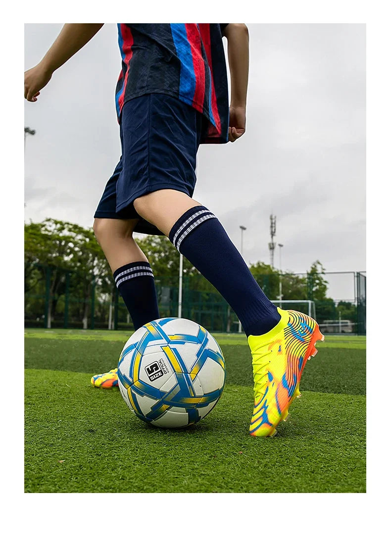 New Men's Soccer Shoes Match Outdoor Sneakers Grass Cleats Hot-selling Football Boots Non-Slip Boys High-quality High-top Light