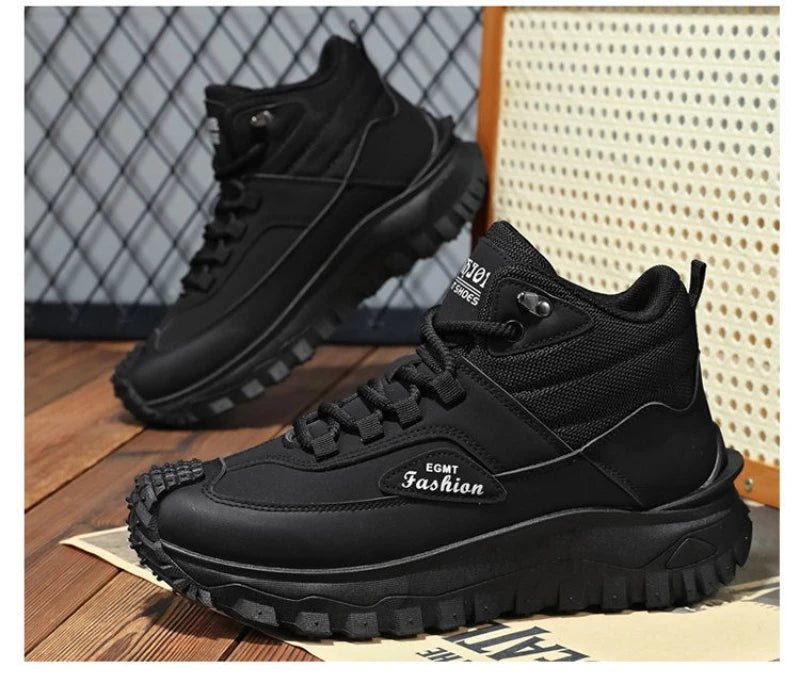 Botas de senderismo de caña media para hombre, en blanco y negro, de cuero impermeable, con plataforma, zapatillas antideslizantes para exterior, calzado informal con suela resistente