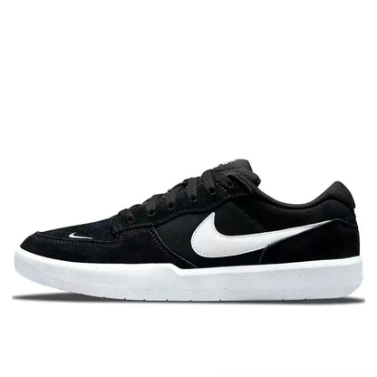 Nike SB Force 58 – modne, minimalistyczne, wygodne, stylowe i wytrzymałe obuwie codzienne z niską cholewką, unisex, DV5477-007