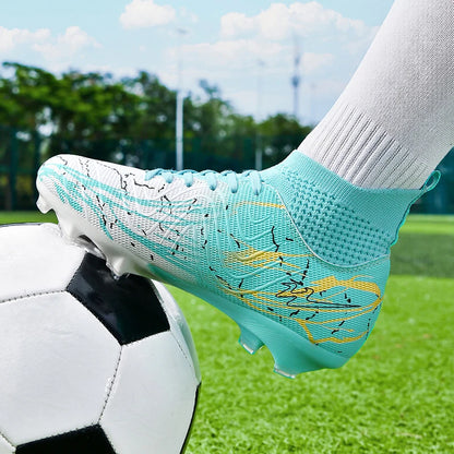 Nouvelles chaussures de football pour hommes, très vendues, chaussures de football à tige haute, crampons de futsal pour terrain en herbe, baskets d'intérieur de haute qualité, antidérapantes pour l'extérieur.