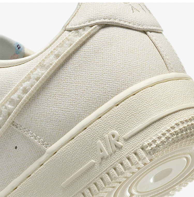 Nike originale Air Force 1 klassiske, lette casual sneakers til kvinder IH7351-010