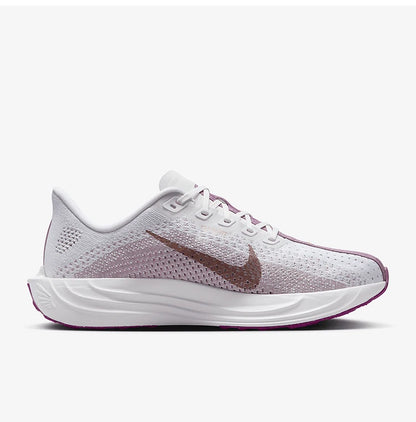 Nike Authentic Pegasus Plus løbesko til kvinder i mesh FQ7261-102