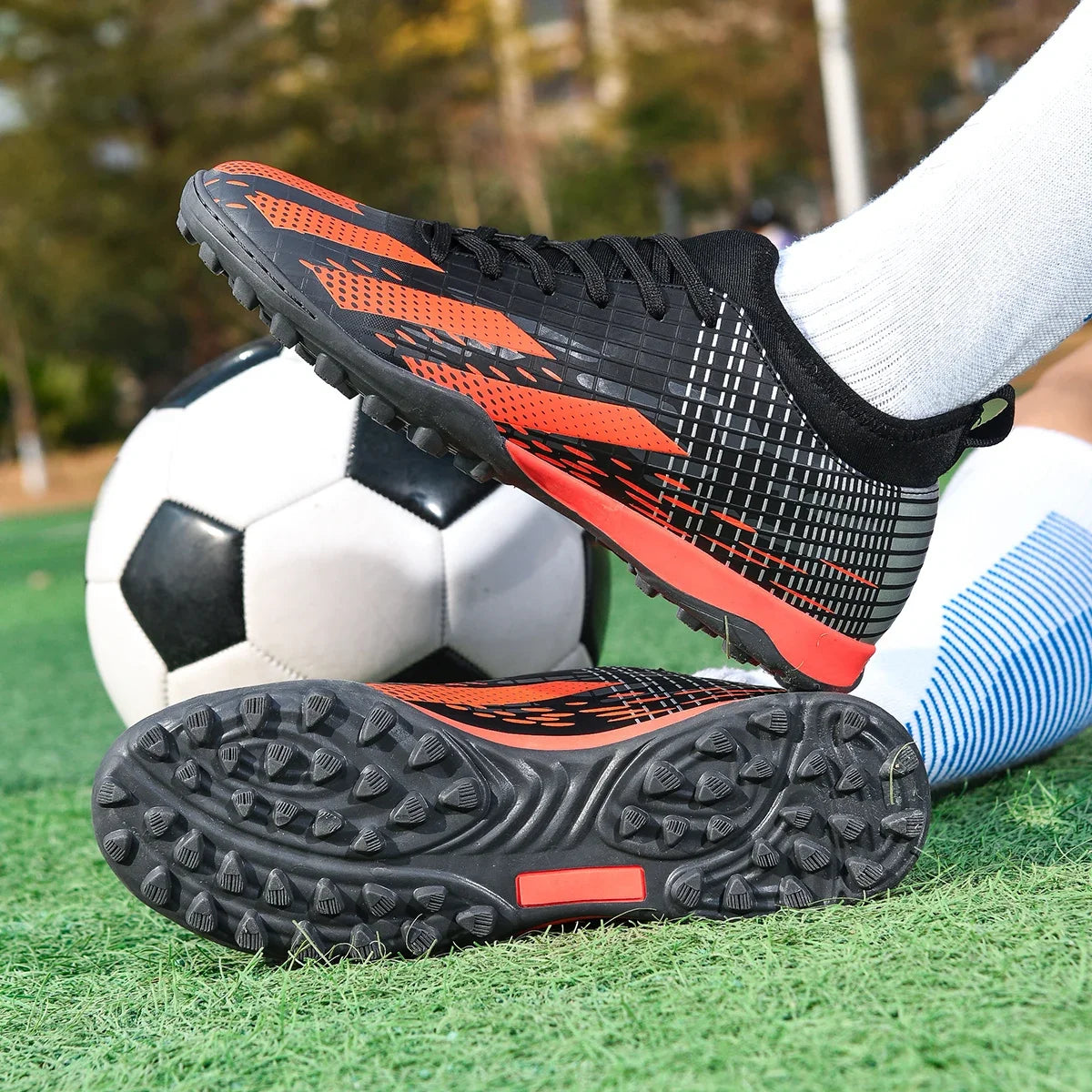 Chaussures de football professionnel pour homme Society TF/FG – Crampons de football – Chaussures d’origine pour terrain de football en salle – Baskets d’entraînement sur gazon