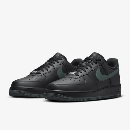 Pánské tenisky Nike Genuine Air Force 1 07 FJ4146-001