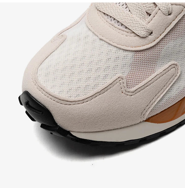 Dámské lehké běžecké boty Nike Genuine Air Max Solo FN0784-105