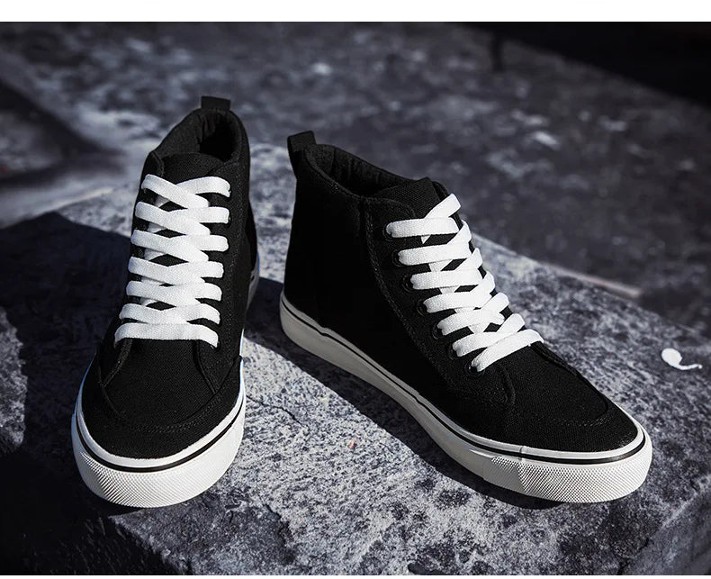 Baskets montantes en toile pour hommes, chaussures de Skate décontractées à lacets, toutes noires, pour étudiants, semelle plate, chaussures de Sport confortables