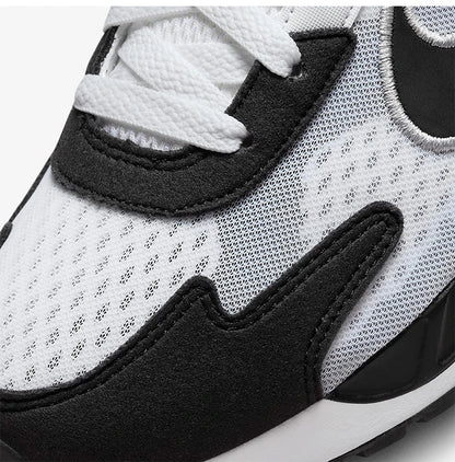 Dámské lehké běžecké boty Nike Genuine Air Max Solo FN0784-105
