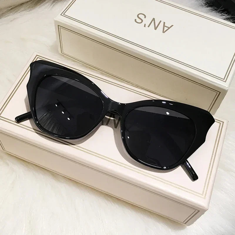 Fashion Cat Eye Sunglasses Women Vintage Sun Glasses Female Cateye Frame Mirror Retro Luxury Traveling Gradient Oculos De Sol