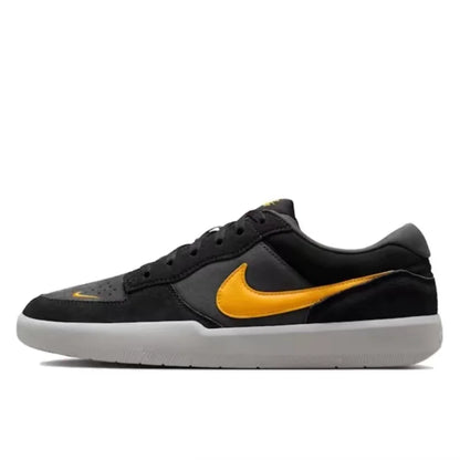 Nike SB Force 58 – modne, minimalistyczne, wygodne, stylowe i wytrzymałe obuwie codzienne z niską cholewką, unisex, DV5477-007