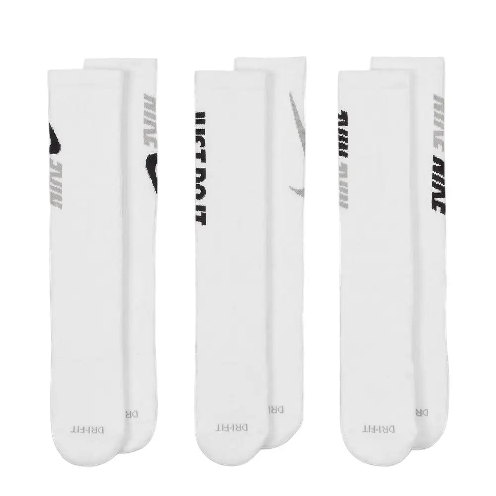 Nike EVERYDAY CREW: Stylish, comfortable, slip-resistant, and durable unisex soft basketball socks (3-pack)  DA2123-100