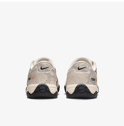 Chaussures de sport basses Nike Authentic Total 90 SE pour femme, style rétro et résistantes IB4204-100