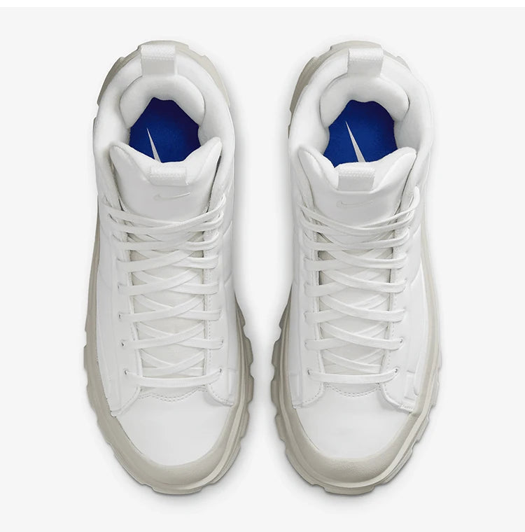 Oficiální dámské jednoduché polokožené tenisky Nike Blazer Roam Mid FQ9065-100