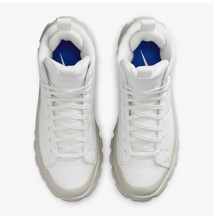Oficiální dámské jednoduché polokožené tenisky Nike Blazer Roam Mid FQ9065-100