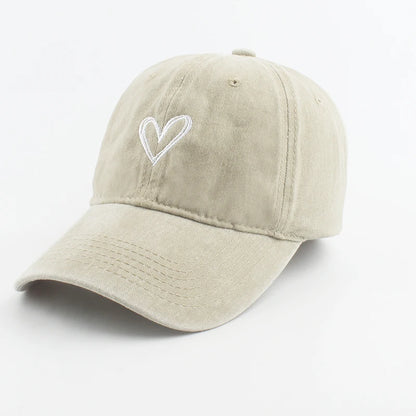 Cappellini da baseball sportivi e alla moda per uomo e donna con ricamo a forma di cuore, cappellino snapback in cotone lavato, modello “Dad Hat”