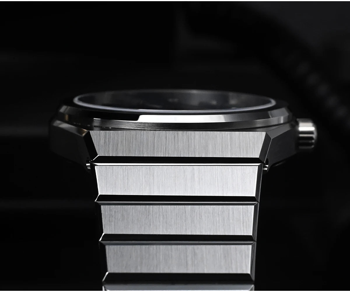 San Martin 39mm Luxury Men Sports Watch Waffle Dial Integrated Bracelet Miyota 90S5 Automatic Mechanical Clear Caseback SN0152