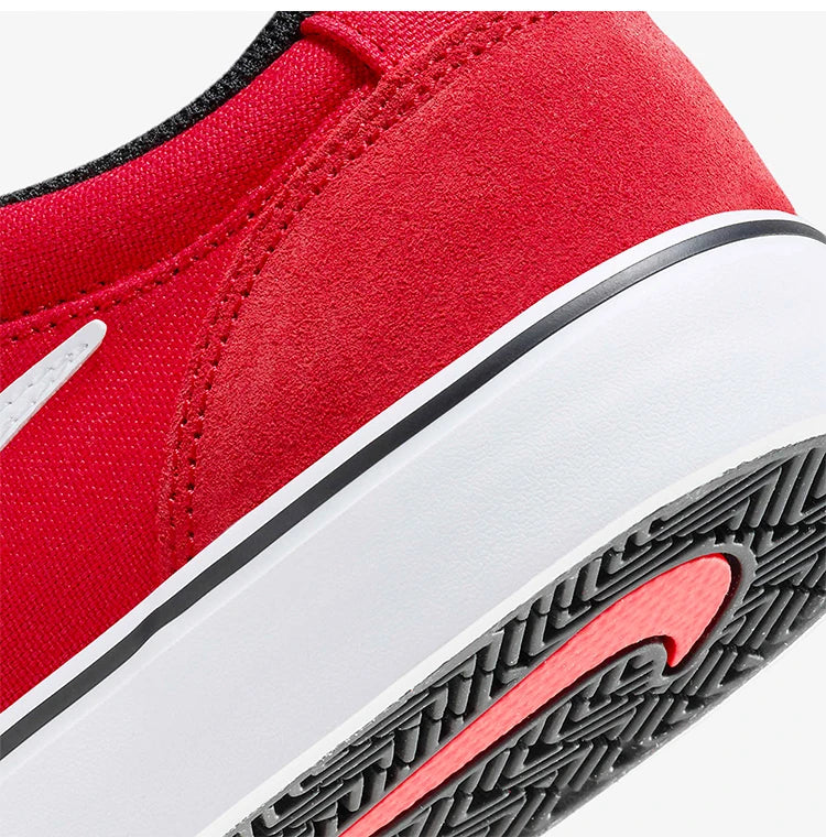 Scarpe da skate unisex Nike SB Chron 2 con ammortizzazione leggera e pannelli, modello DM3493-606