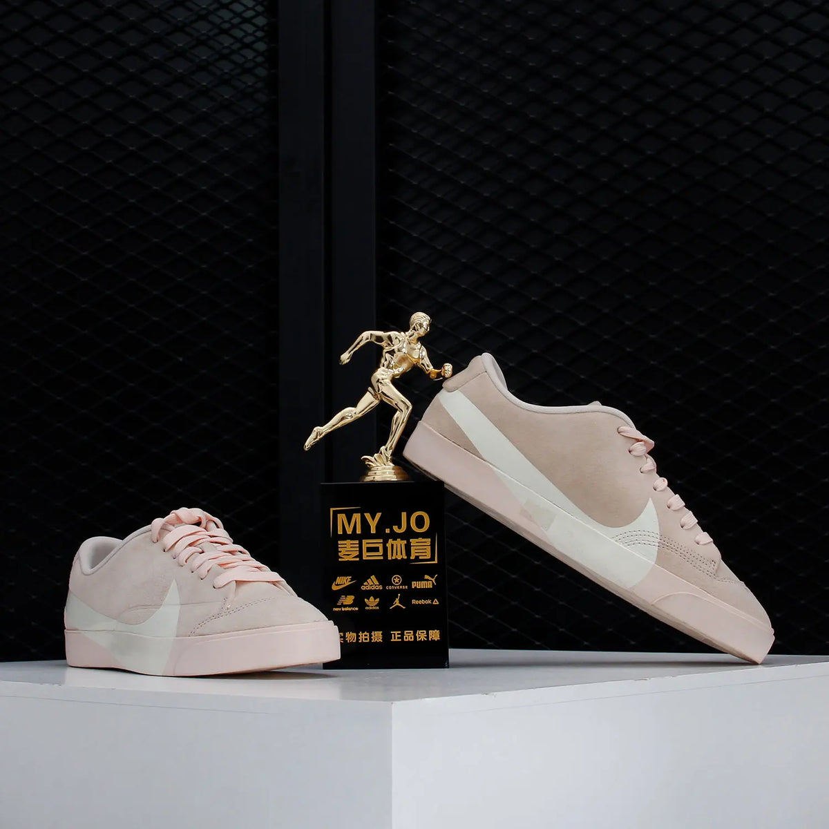 Nike Authentic BLAZER CITY LOW LX Γυναικεία παπούτσια για σκέιτ AV2253-800