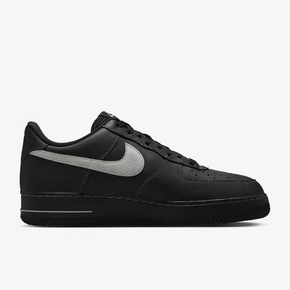 Nike Authentic AIR FORCE 1 07 LV8 Herren-Freizeit-Sneaker HQ2037-006
