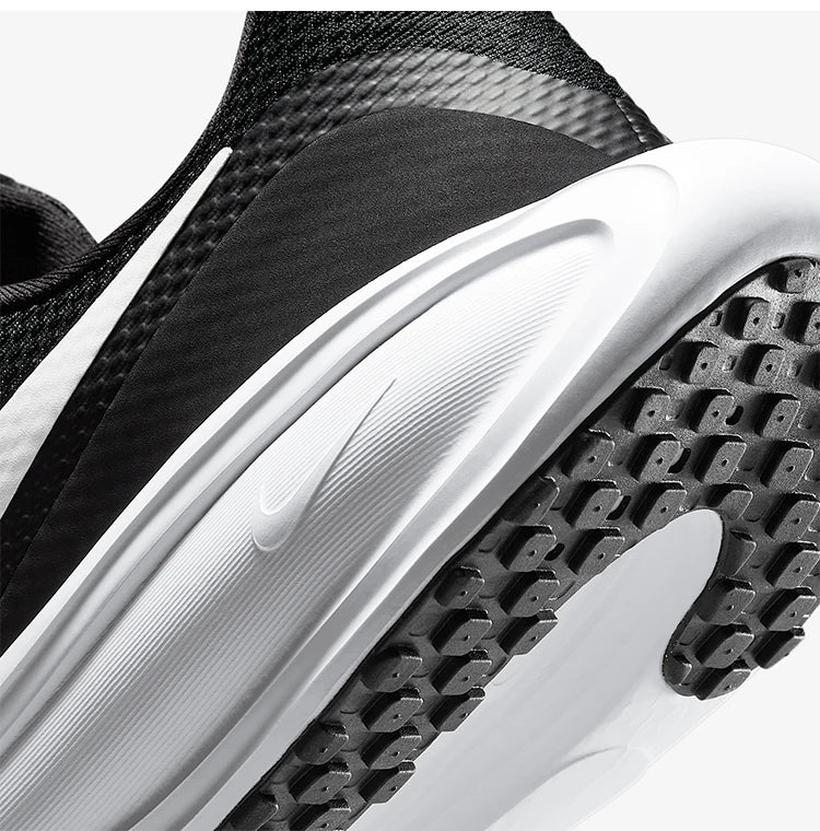Nike Genuine Revolution 8 herre-løbesko i mesh til landevejsløb HJ9198-003