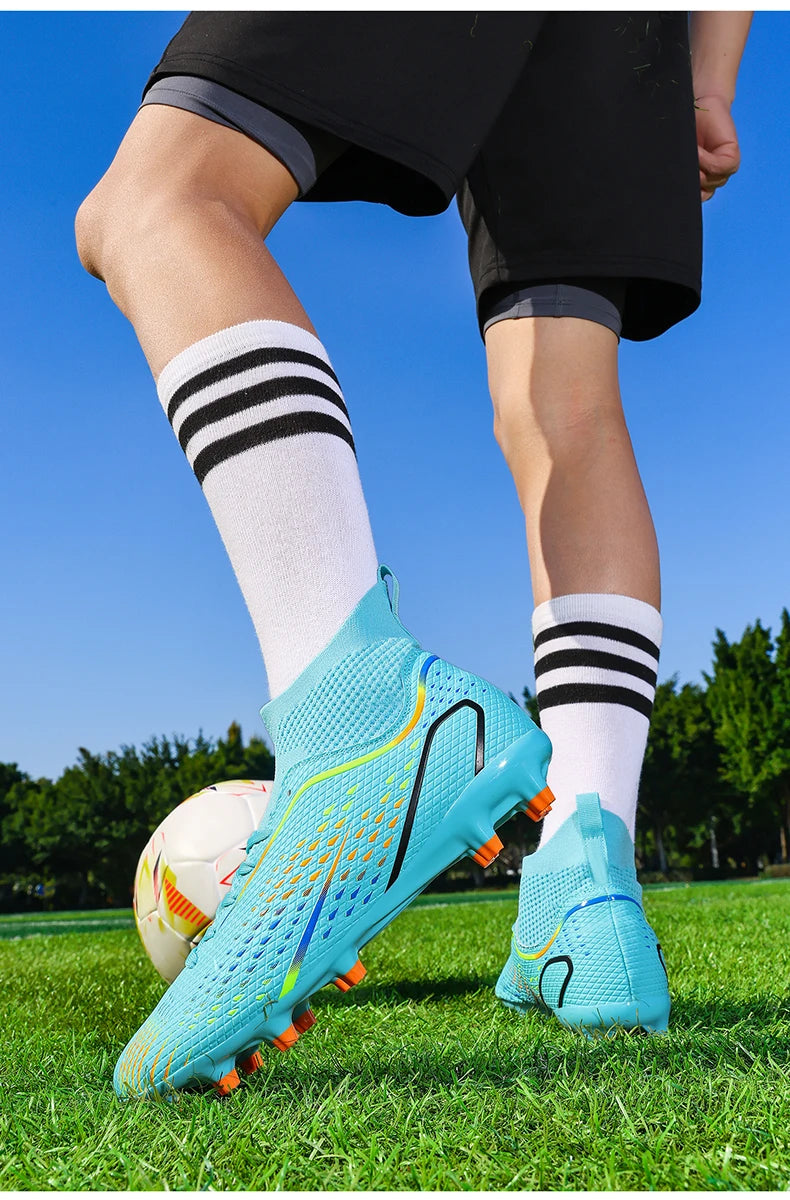 New Men Soccer Shoes Hot Sale High-quality Futsal Football Boots Unisex Cleats Ultralight Women Professional TF/FG Sneakers