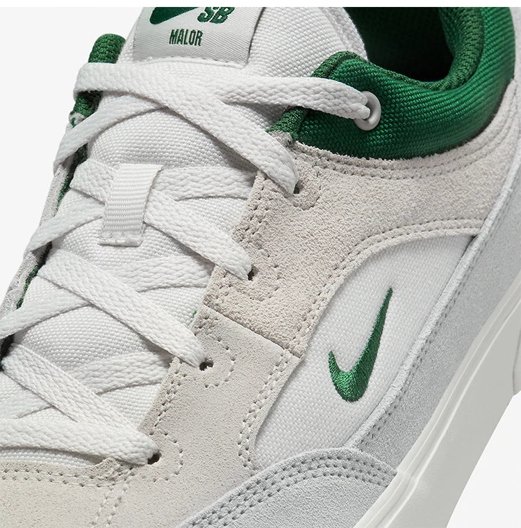 Sneakers sportive da uomo Nike Authentic SB Malor basse con lacci, resistenti all’usura FV6064-100