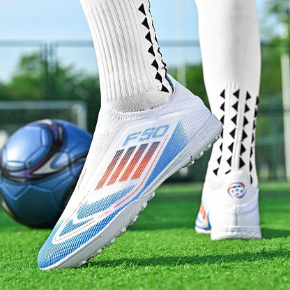Nouvelles chaussures de football pour hommes, crampons longs d'entraînement, chaussures de football pour matchs en extérieur, crampons pour garçons et adultes, respirantes, antidérapantes, confortables pour le sport