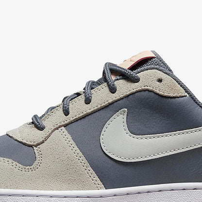 Nike Authentic Court Borough Herren- und Damen-Freizeit-Sport-Sneaker mit niedrigem Schaft 861533-400