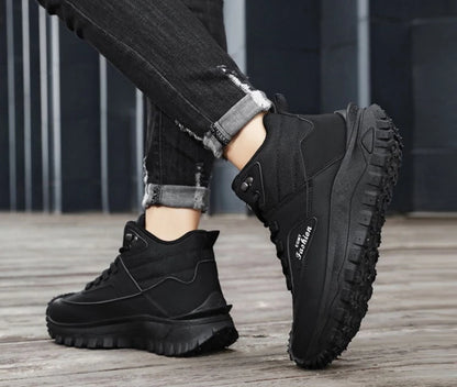 Botas de senderismo de caña media para hombre, en blanco y negro, de cuero impermeable, con plataforma, zapatillas antideslizantes para exterior, calzado informal con suela resistente