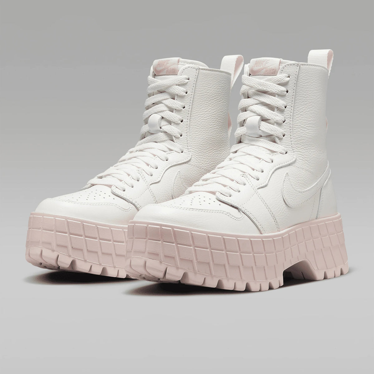 Originálne dámske poltopánky Nike Air Jordan s odpruženou a odolnou hrubou podrážkou FJ5737-116